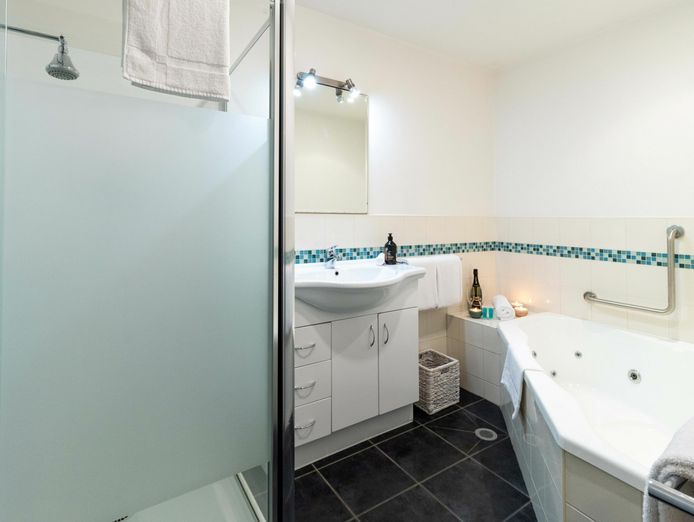leasehold-accommodation-cottages-and-eco-retreats-lorne-6