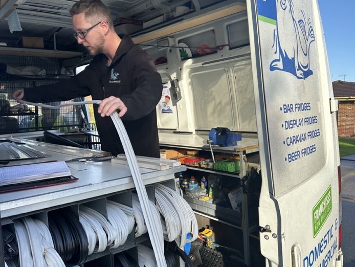 mobile-commercial-amp-domestic-fridge-seal-franchise-opportunity-queensland-4