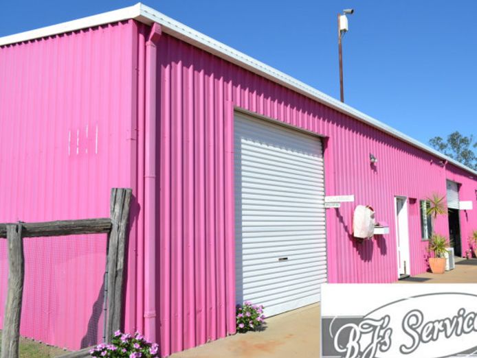 under-offer-commercial-laundry-and-cleaning-services-middlemount-qld-0