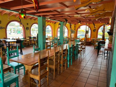 operating-restaurant-for-sale-in-high-exposure-location-0