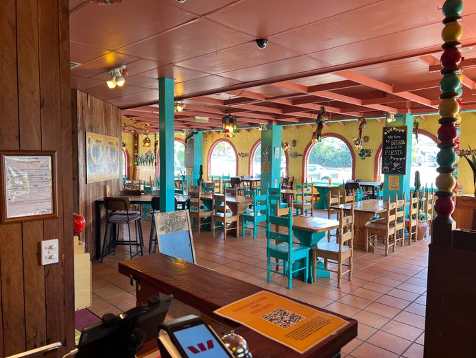 operating-restaurant-for-sale-in-high-exposure-location-2