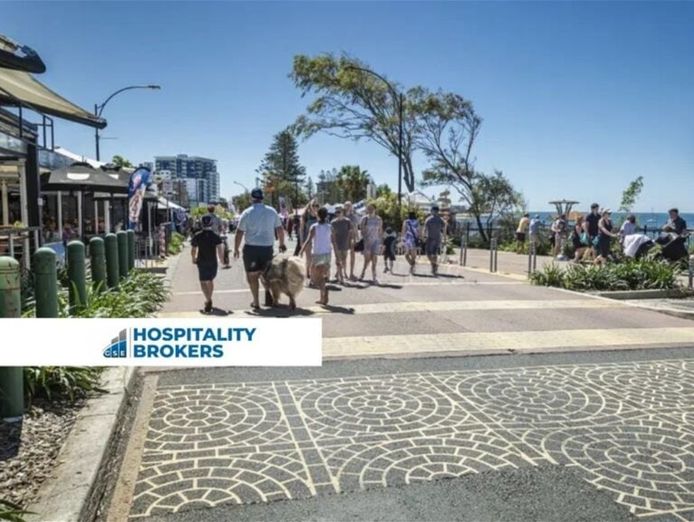 iconic-scarborough-cafe-uninterrupted-moreton-island-views-0