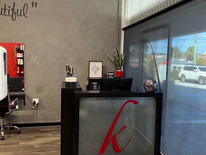 established-hair-salon-barbershop-for-sale-3
