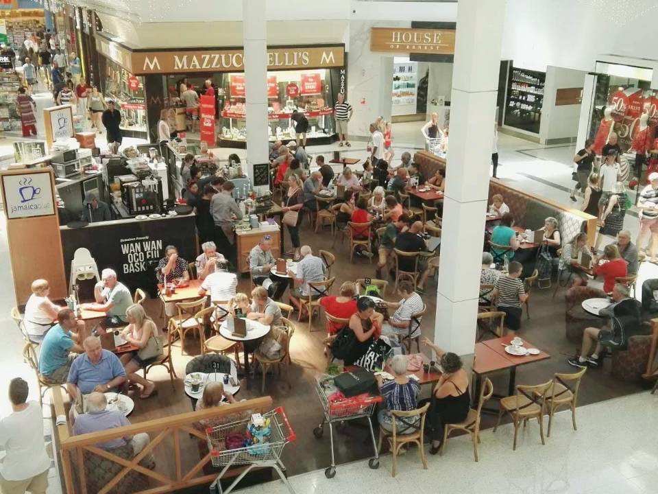 A cafe restaurant with high sale in Whitford City Shopping Center in