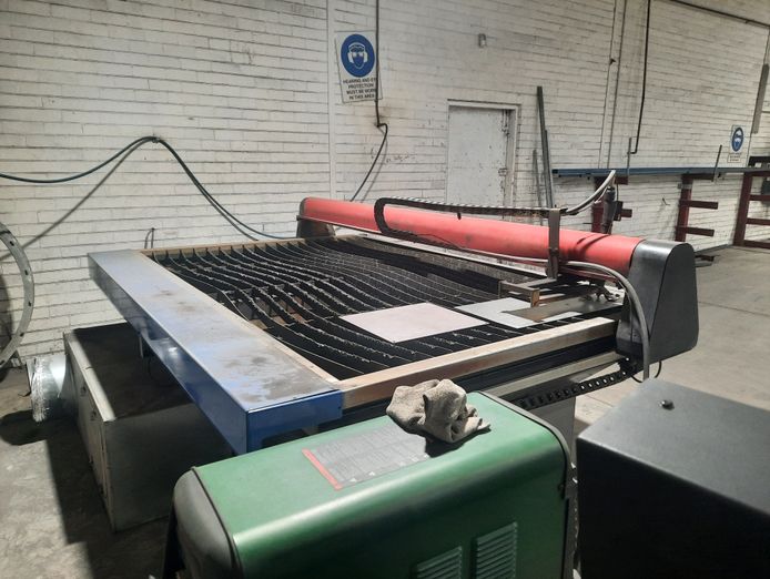 cnc-plasma-cutter-full-package-3-metre-guillotine-2