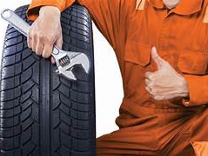 highly-profitable-tyre-and-automotive-business-national-brand-heart-of-hunter-0