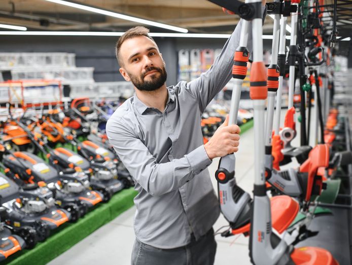 garden-equipment-lawn-mower-and-chain-saws-well-established-very-profitable-0