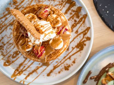 durks-cafe-franchise-at-whitford-5