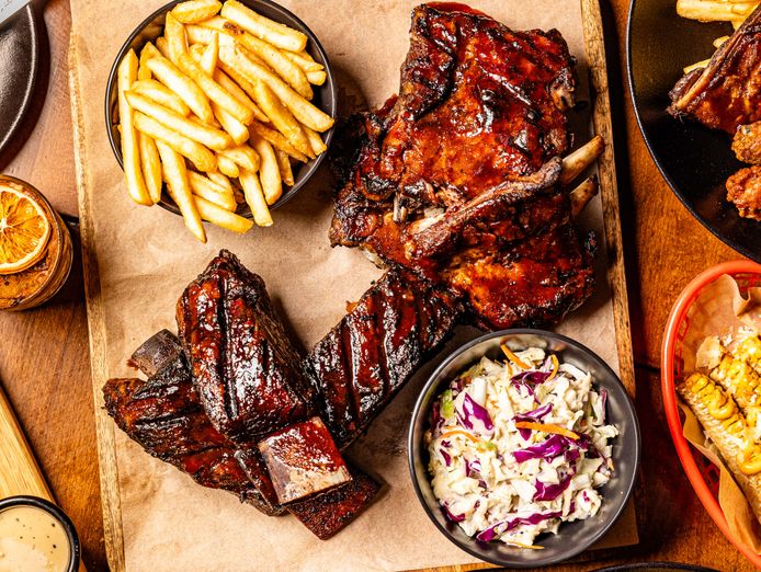 erina-fair-lonestar-rib-house-brews-franchise-1