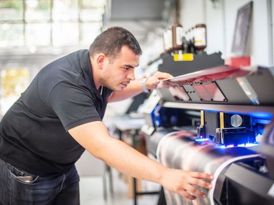 profitable-printer-media-graphics-business-major-event-branding-specialist-1