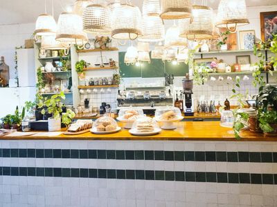 western-sydney-cafe-beautiful-fitout-great-opportunity-3