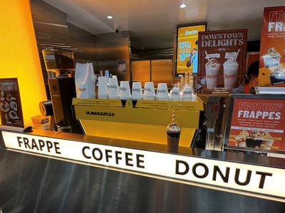 brooklyn-donuts-coffee-real-people-real-quality-real-good-tastes-like-happy-2