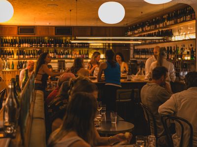 award-winning-design-led-wine-bar-restaurant-byron-bay-9