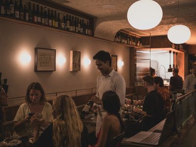 award-winning-design-led-wine-bar-restaurant-byron-bay-4