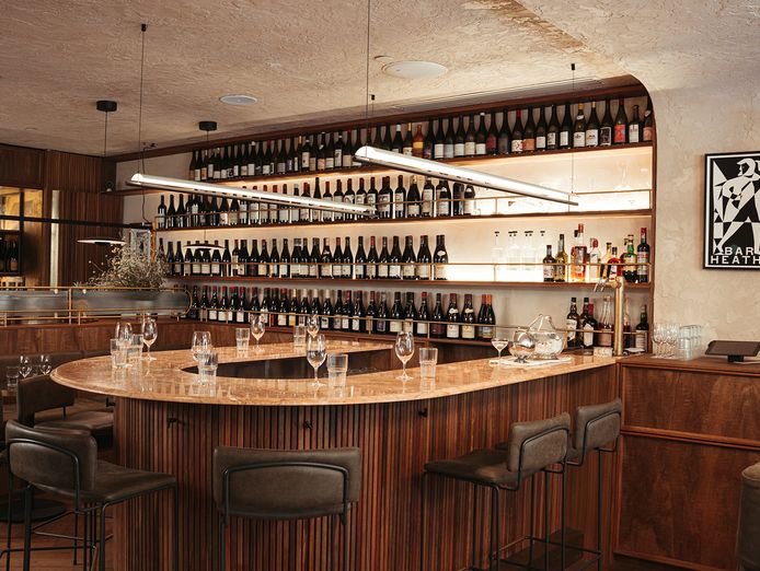 award-winning-design-led-wine-bar-restaurant-byron-bay-1