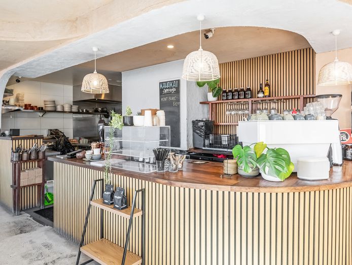 byron-bay-beach-location-new-cafe-restaurant-bar-1