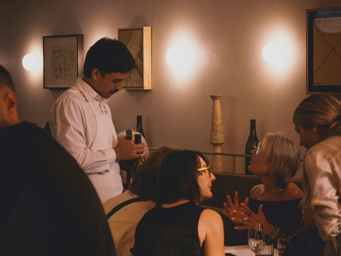 award-winning-design-led-wine-bar-restaurant-byron-bay-5