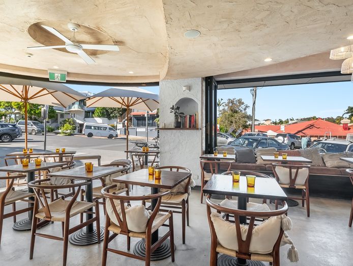 byron-bay-beach-location-new-cafe-restaurant-bar-4