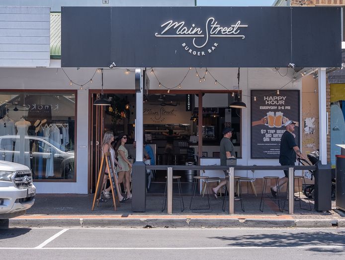 golden-strip-takeaway-food-business-in-byron-bay-2