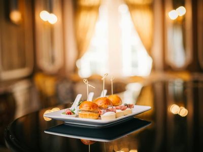 inner-city-event-venue-in-prime-brisbane-location-697k-revenue-2