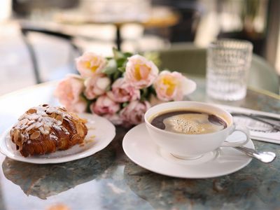 cafe-63-franchise-opportunity-1-57m-prime-location-3