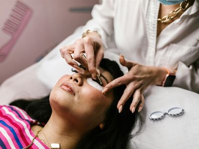nail-salon-in-prime-location-with-loyal-clientele-4k-revenue-per-week-8