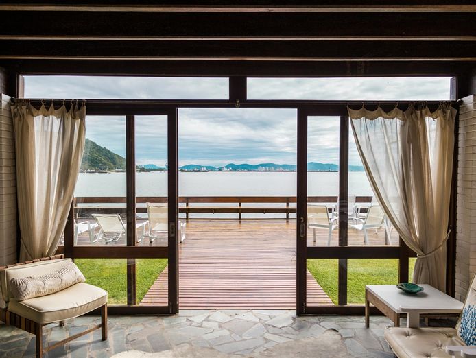 coastal-lifestyle-business-160k-profit-strong-reputation-for-over-35-years-8