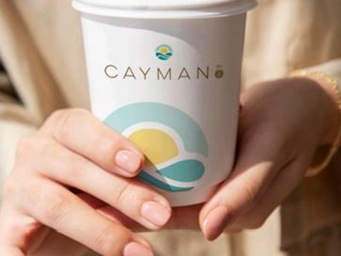 cayman-coastal-resort-style-cafe-cairns-start-your-coffee-empire-today-1