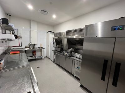 stablished-cafe-in-westfield-southland-4