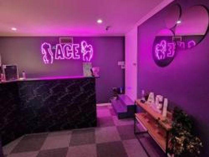 premium-established-gentlemans-club-fully-operational-confidential-sale-0