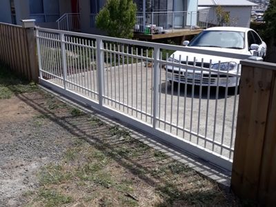 fencing-balustrade-manufacture-and-installation-business-3