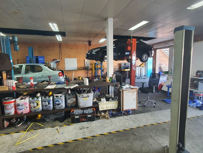 mechanic-workshop-for-sale-2