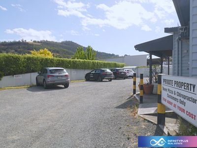 the-busiest-restaurant-in-the-centre-of-huonville-12-years-history-for-sale-2
