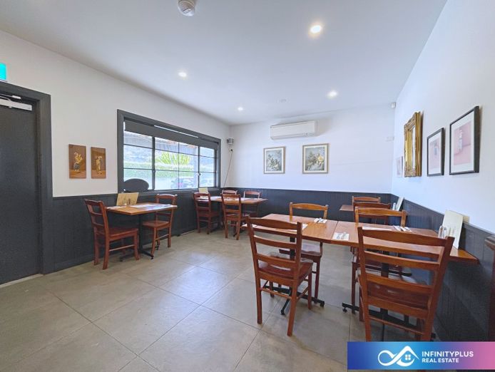 the-busiest-restaurant-in-the-centre-of-huonville-12-years-history-for-sale-5