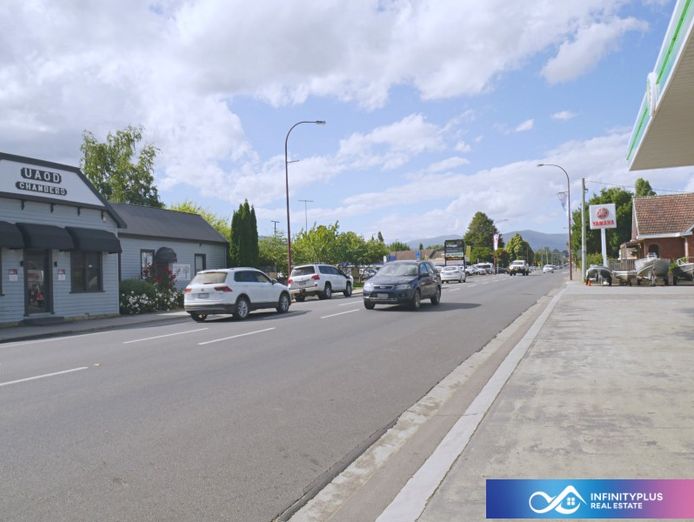 the-busiest-restaurant-in-the-centre-of-huonville-12-years-history-for-sale-9