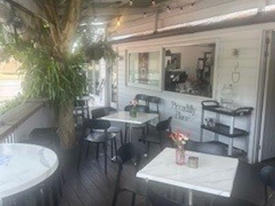 thriving-cafe-with-endless-potential-located-in-coorparoo-brisbane-5