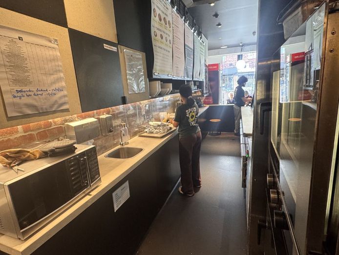 spudbar-ashburton-established-qsr-franchise-in-a-prime-melbourne-area-4