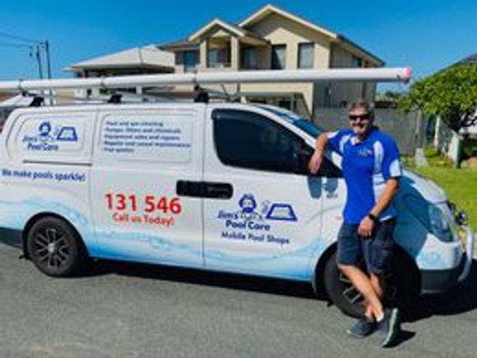 great-earnings-fabulous-lifestyle-established-mobile-pool-shop-service-0