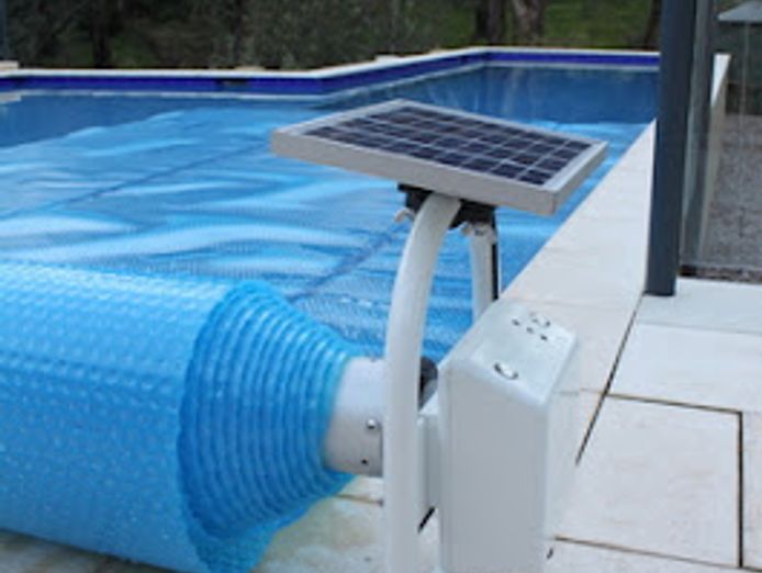great-earnings-fabulous-lifestyle-established-mobile-pool-shop-service-2