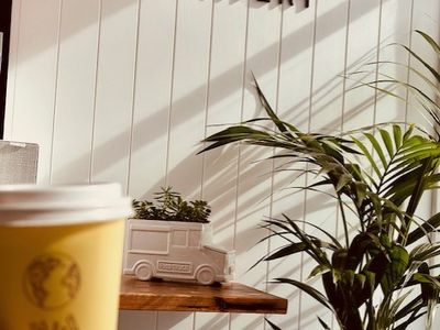 well-established-cafe-industrial-location-220k-income-1
