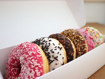 fully-managed-franchise-donut-shop-south-east-shopping-centre-ref-1492-0