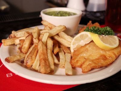 long-established-fish-chips-eastern-suburbs-ref-1572-0