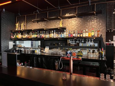 chattel-sale-modern-cafe-bar-restaurant-prime-melbourne-cbd-corner-ref-1613-1
