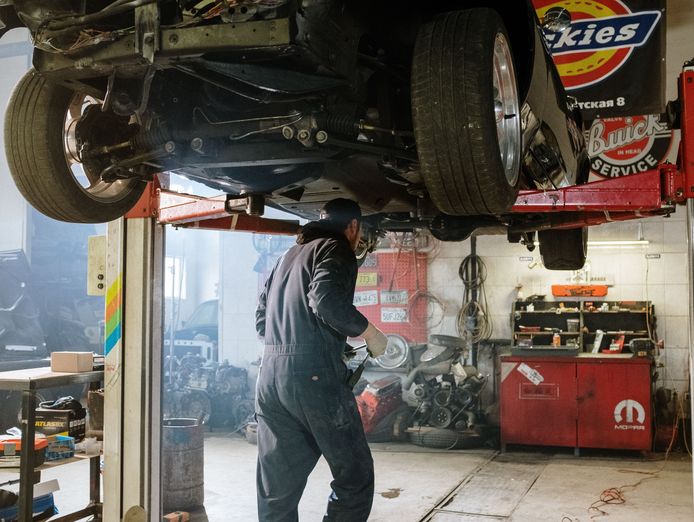 well-established-car-mechanic-5-days-ref-1263-0