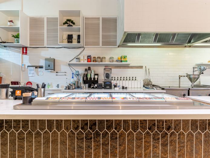 price-reduced-chattel-sale-cafe-and-takeaway-wealthy-bayside-ref-1552-3
