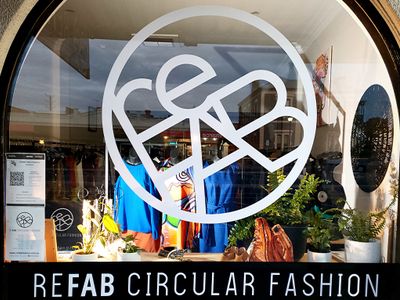 refab-circular-fashion-a-rent-a-rack-store-circulating-preloved-fashion-items-9