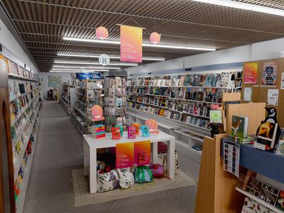 collins-booksellers-mildura-established-business-for-sale-2
