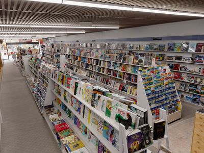 collins-booksellers-mildura-established-business-for-sale-7
