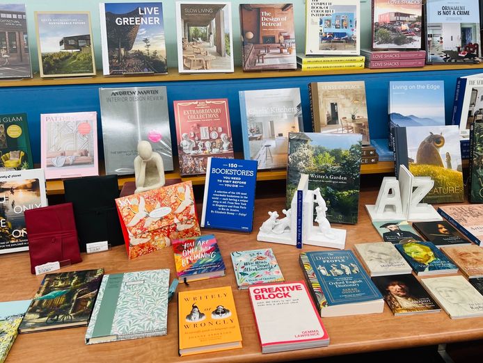 collins-booksellers-sale-established-business-for-sale-7