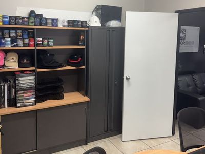 predator-signs-massive-reputation-for-quality-signage-for-all-applications-8